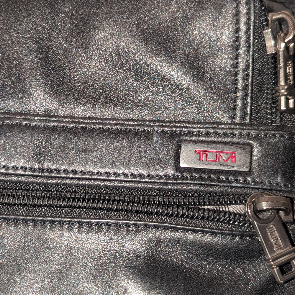 Tumi 96021D4 Alpha Black Leather Expandable Laptop Briefcase Business Bag